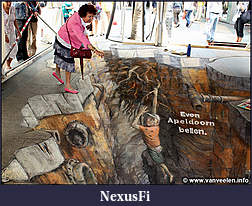 Click image for larger version

Name:	julian-beever.jpg
Views:	365
Size:	74.6 KB
ID:	27808