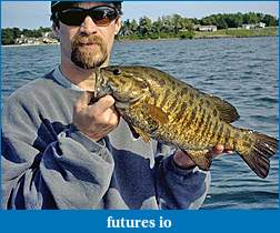 Click image for larger version

Name:	Smallmouth061204.jpg
Views:	226
Size:	57.9 KB
ID:	31207